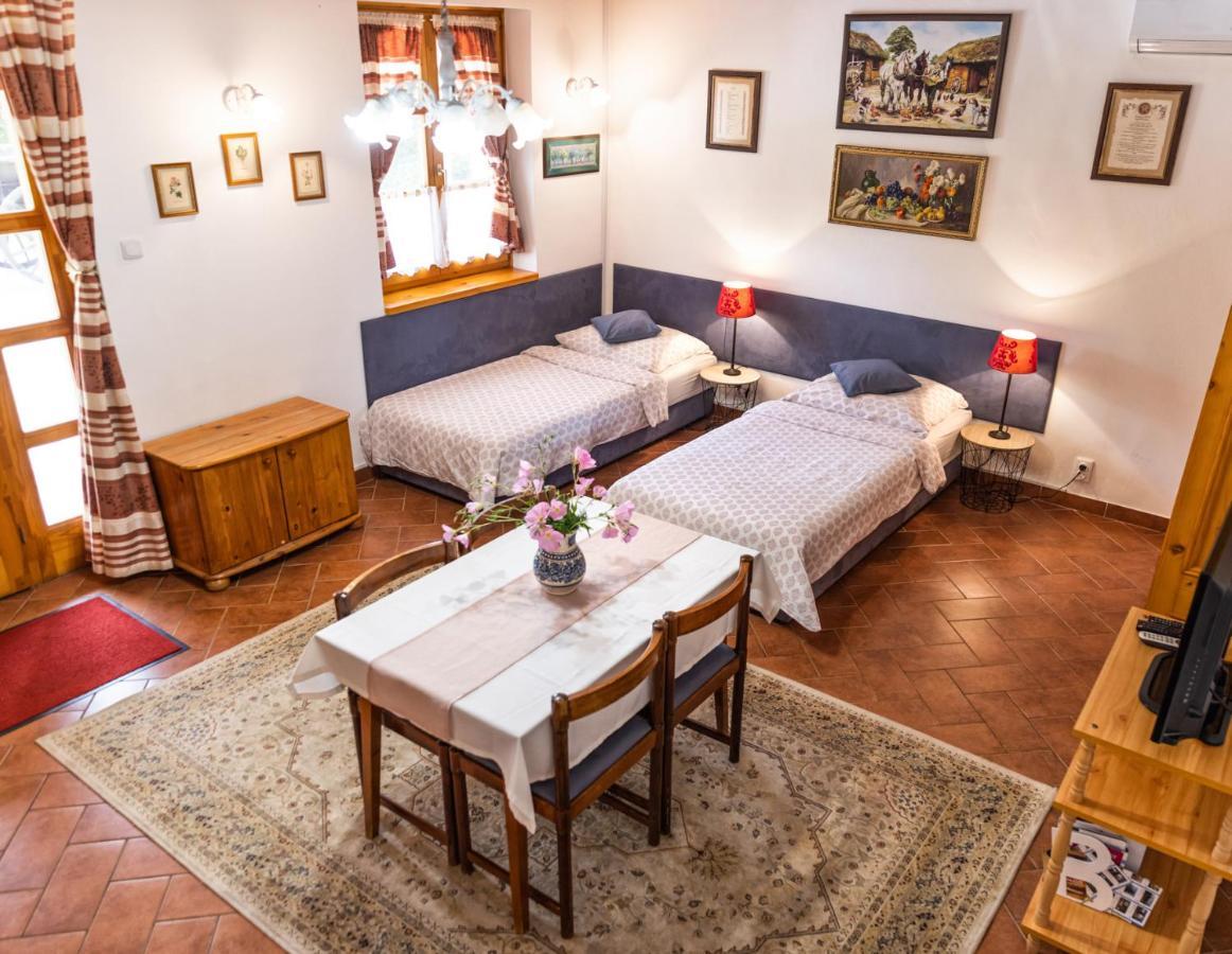 Ferienwohnung Angelika Vendeghaz Dinnyés Exterior foto